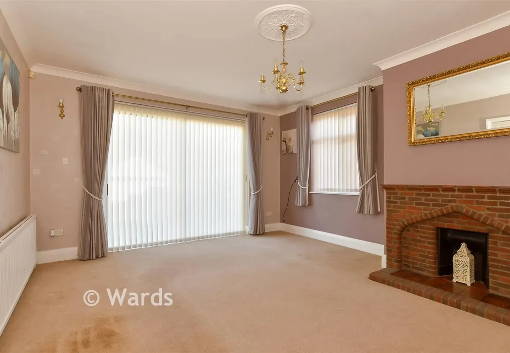 Lounge - Gravesend Road, Shorne, Gravesend, Kent - Wards of Kent
