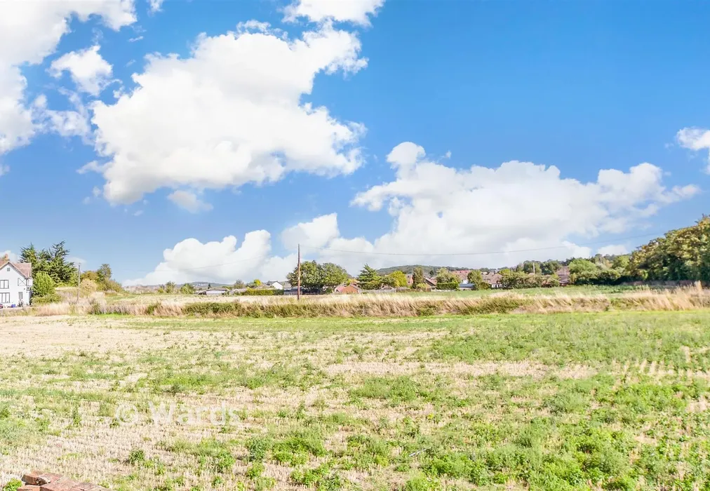 Views To Side - Gravesend Road, Shorne, Gravesend, Kent - Wards of Kent