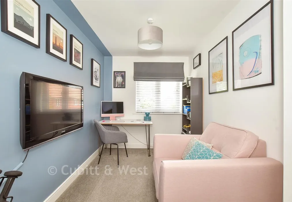 Bedroom 3 - Newell Crescent, Eastergate, Chichester, West Sussex - Wards of Kent