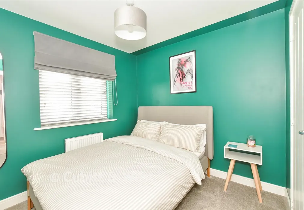 Bedroom 2 - Newell Crescent, Eastergate, Chichester, West Sussex - Wards of Kent