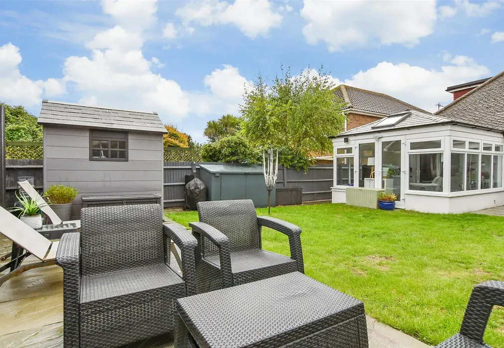 Rear Garden - Seaview Road, Woodingdean, Brighton, East Sussex - Wards of Kent