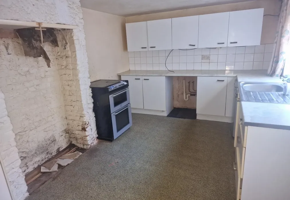 Kitchen - Athelstan Road, Cliftonville, Margate, Kent - Wards of Kent