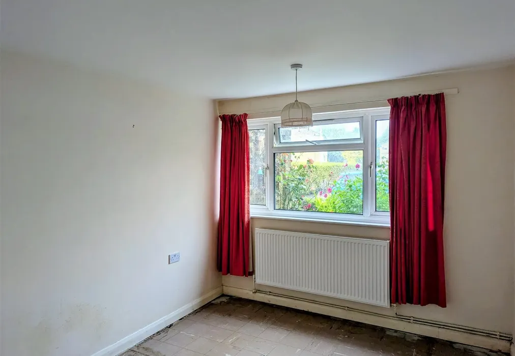 Bedroom - Chenies Close, Tunbridge Wells, Kent - Wards of Kent
