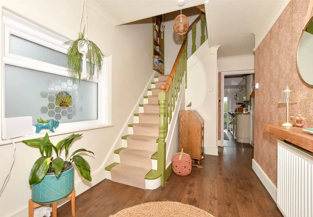 Hallway - Segrave Crescent, Folkestone, Kent - Wards of Kent