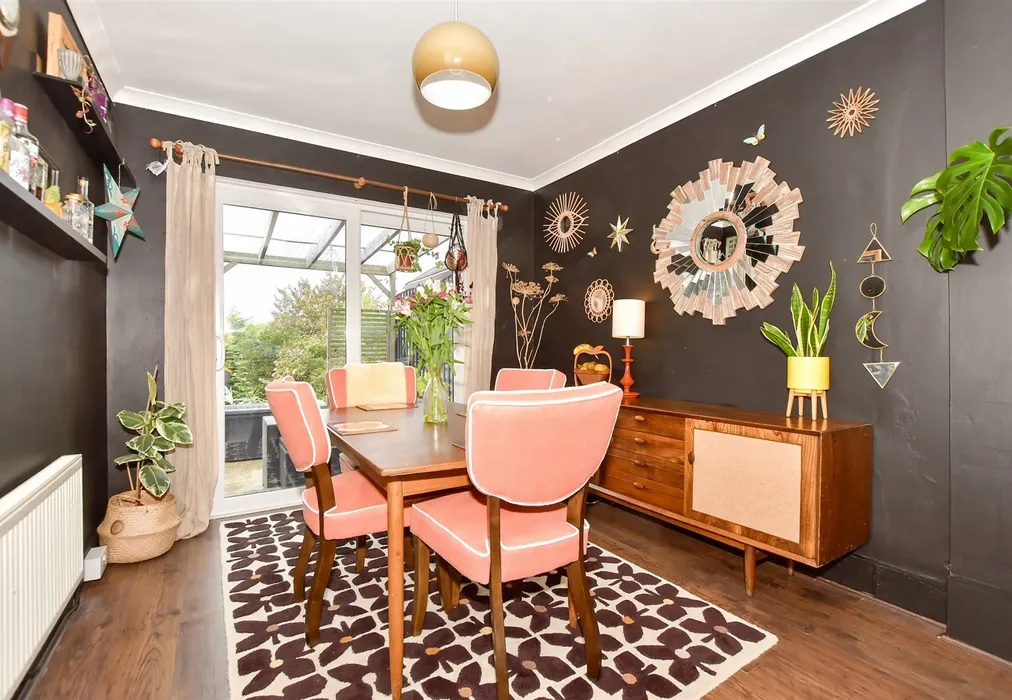 Dining Area - Segrave Crescent, Folkestone, Kent - Wards of Kent
