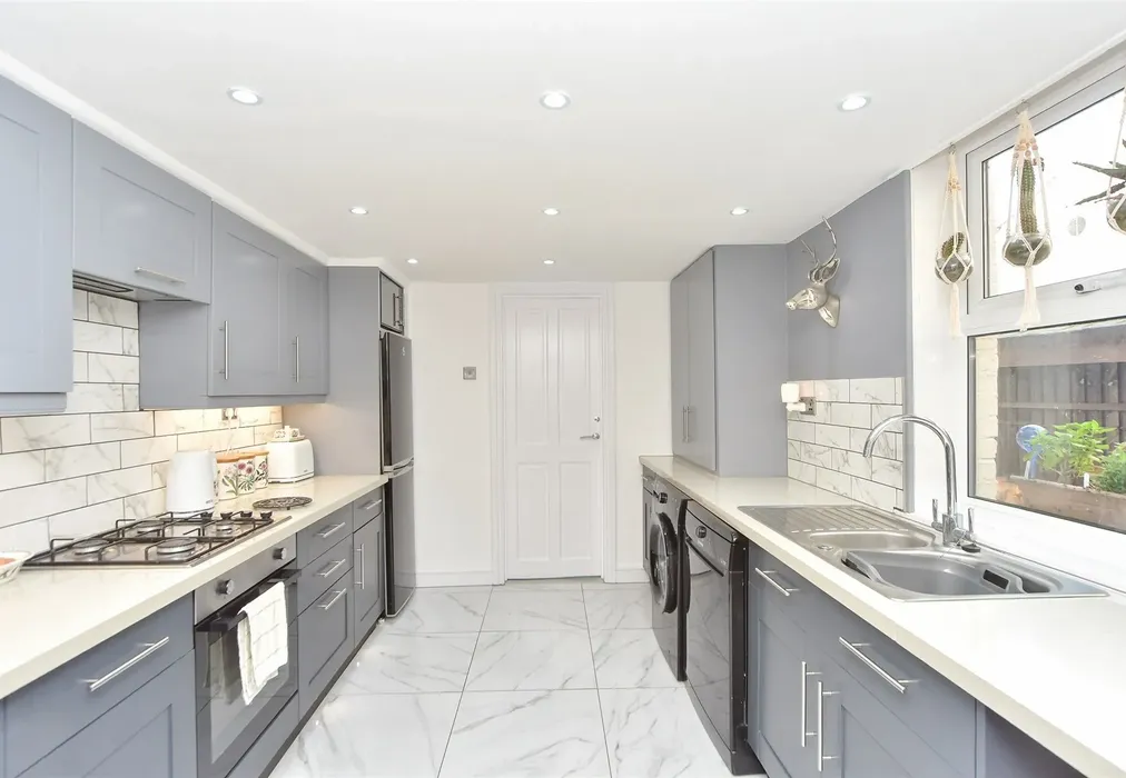 Kitchen - Seager Road, Sheerness, Kent - Wards of Kent