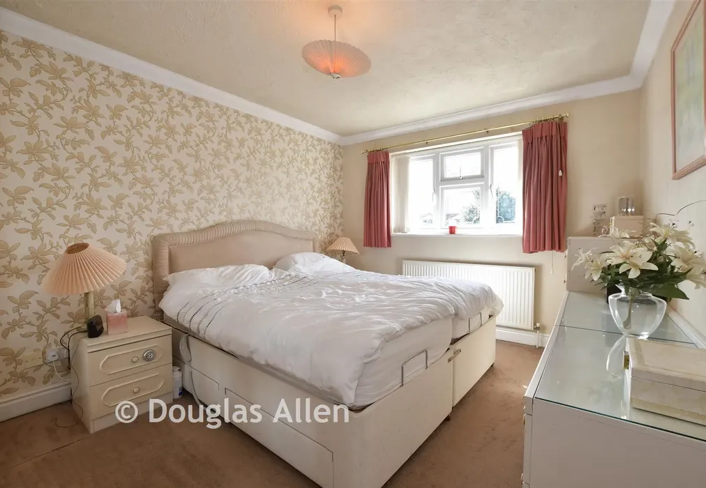 Bedroom 1 - Church Road, Noak Bridge, Basildon, Essex - Wards of Kent