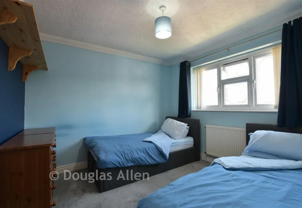 Bedroom 5 - Church Road, Noak Bridge, Basildon, Essex - Wards of Kent