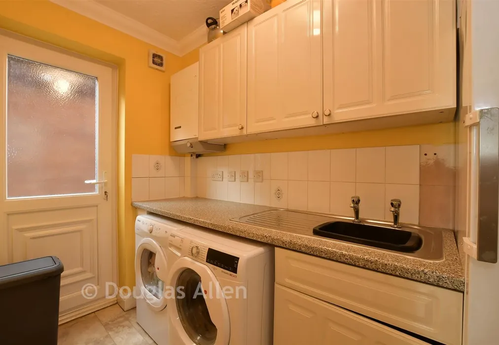 Utility Room - Church Road, Noak Bridge, Basildon, Essex - Wards of Kent