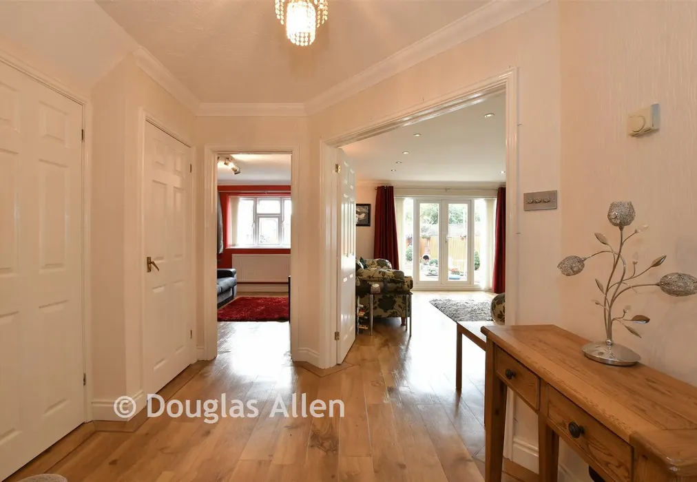 Hallway - Church Road, Noak Bridge, Basildon, Essex - Wards of Kent