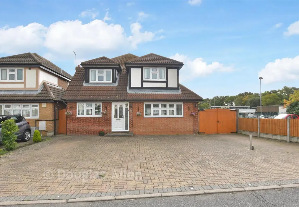 External (Web) - Church Road, Noak Bridge, Basildon, Essex - Wards of Kent