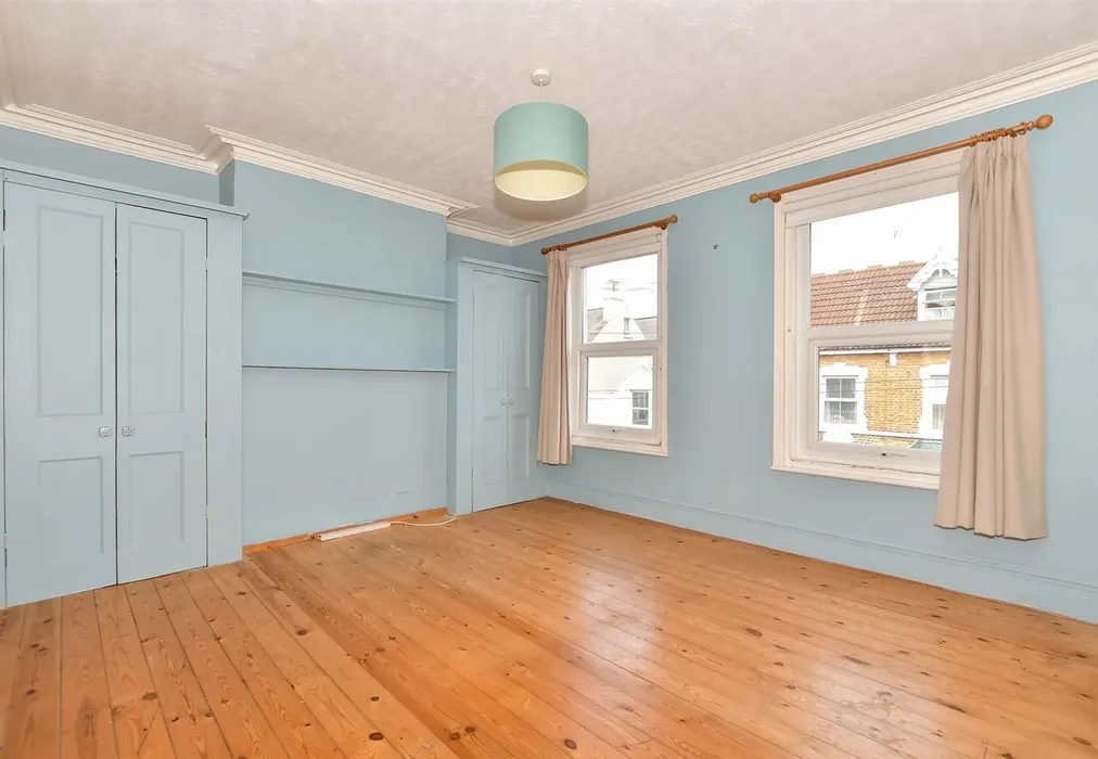 Bedroom 1 - Mays Road, Ramsgate, Kent - Wards of Kent