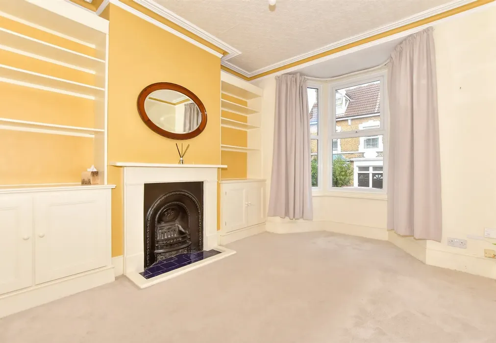 Lounge - Mays Road, Ramsgate, Kent - Wards of Kent