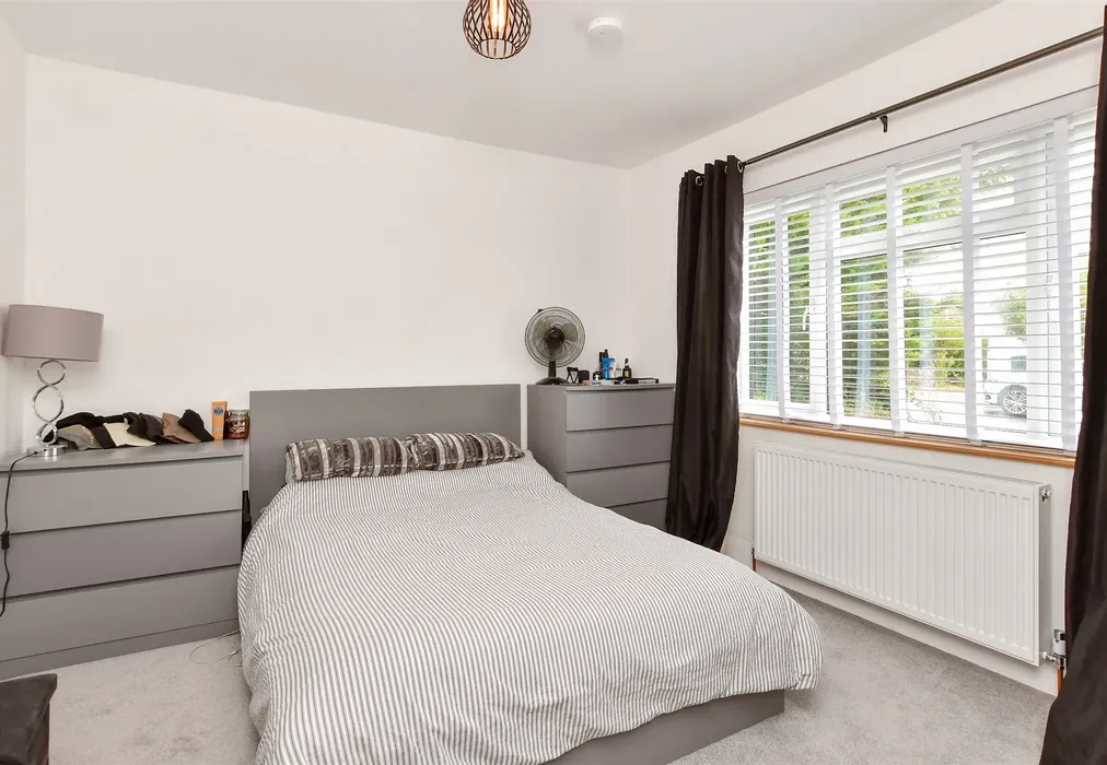 Bedroom 3 - Vernon Avenue, Woodingdean, Brighton, East Sussex - Wards of Kent