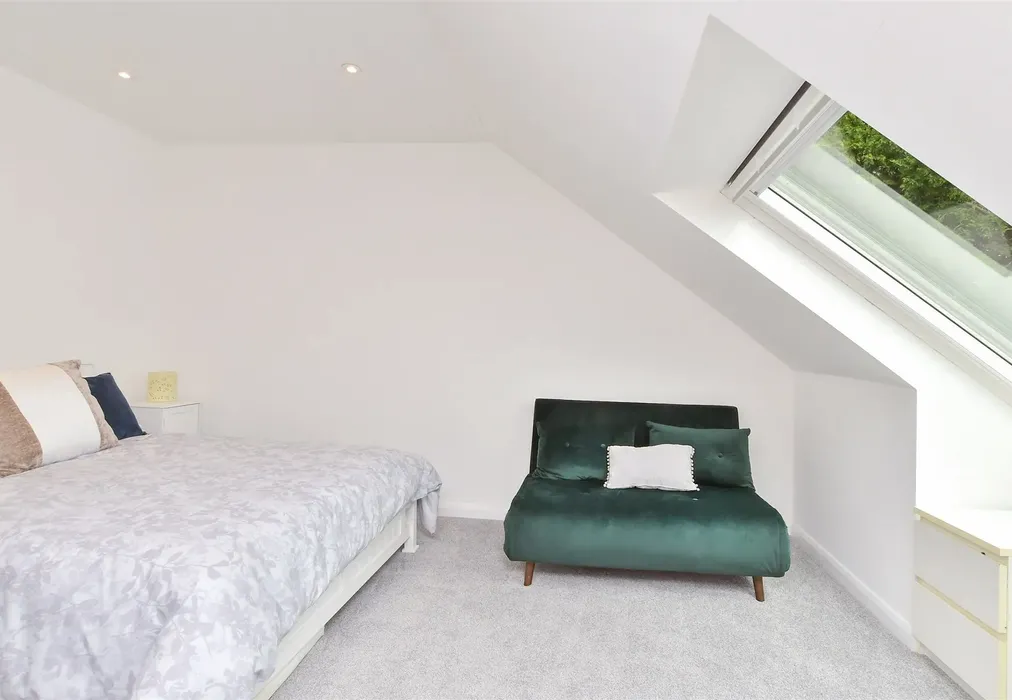 Bedroom 2 - Vernon Avenue, Woodingdean, Brighton, East Sussex - Wards of Kent