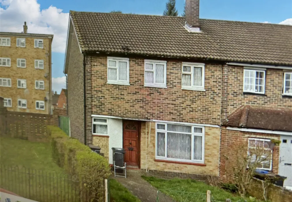 External - Dunsfold Way, New Addington, Croydon, Surrey - Wards of Kent