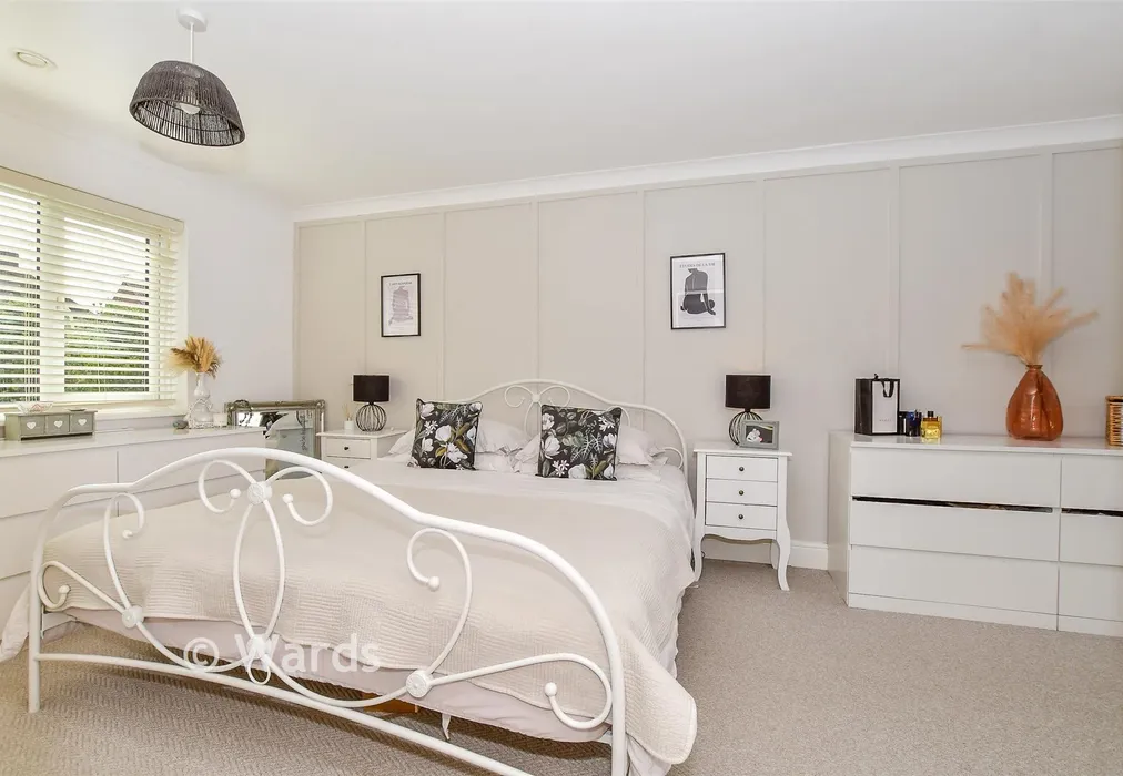Bedroom 1 - Victoria Road, Littlestone, Kent - Wards of Kent