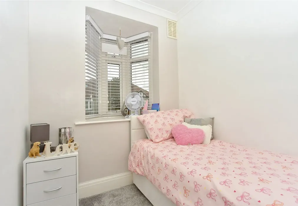 Bedroom 3 - Grafton Avenue, Rochester, Kent - Wards of Kent