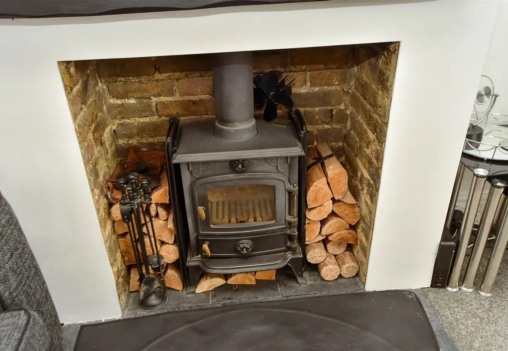 Internal Feature - Grafton Avenue, Rochester, Kent - Wards of Kent