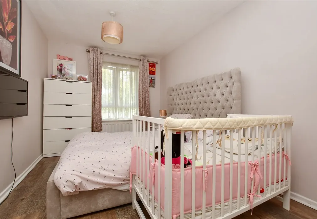 Bedroom 1 - Douglas Close, Wallington, Surrey - Wards of Kent