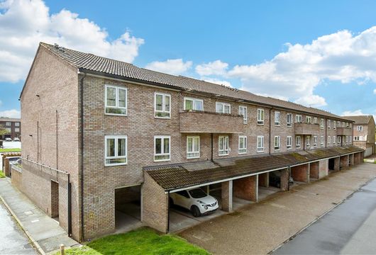 Douglas Close, Wallington, Surrey - Wards of Kent