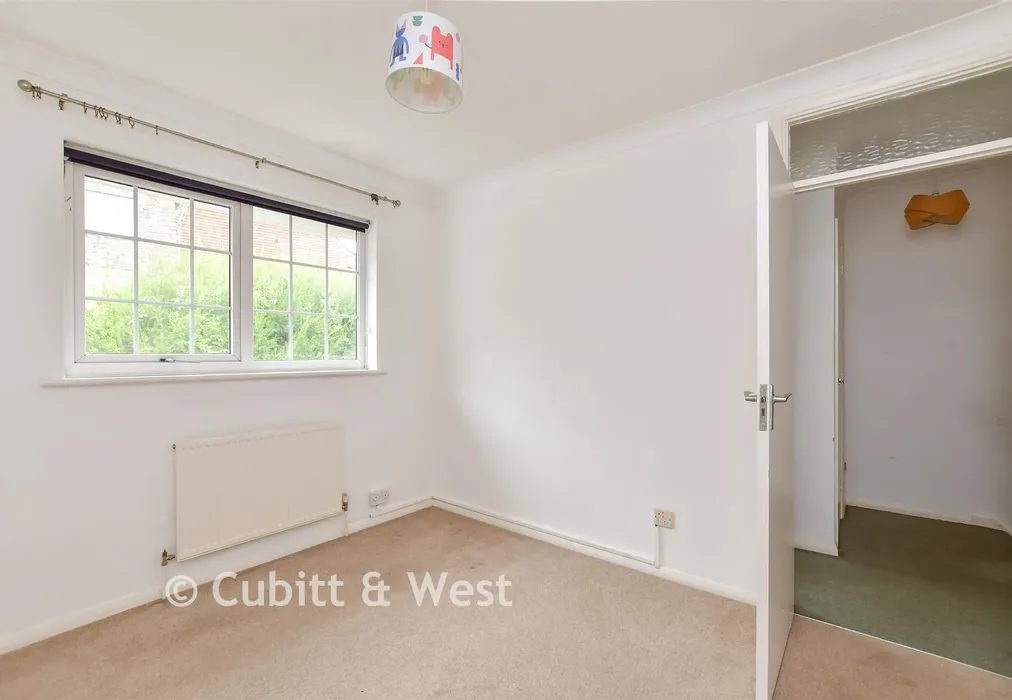 Bedroom 2 - Elm Grove, Lewes, East Sussex - Wards of Kent