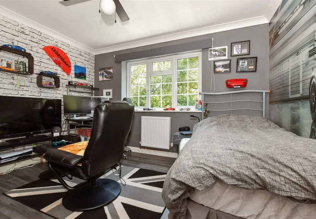 Bedroom 2 - Aberdeen Close, Upstreet, Canterbury, Kent - Wards of Kent