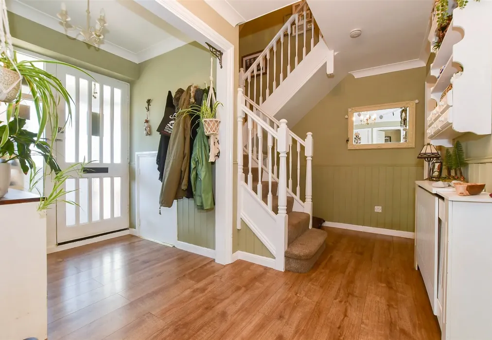 Entrance Hall - Aberdeen Close, Upstreet, Canterbury, Kent - Wards of Kent