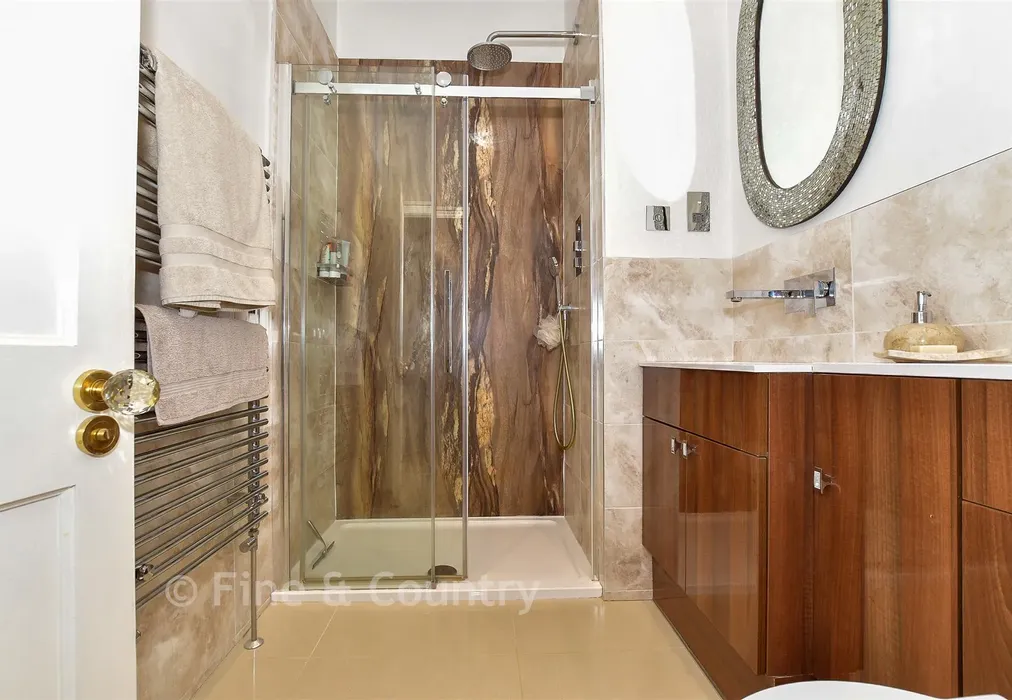 En-Suite Shower Room - North Frith Park, Hadlow, Tonbridge, Kent - Wards of Kent