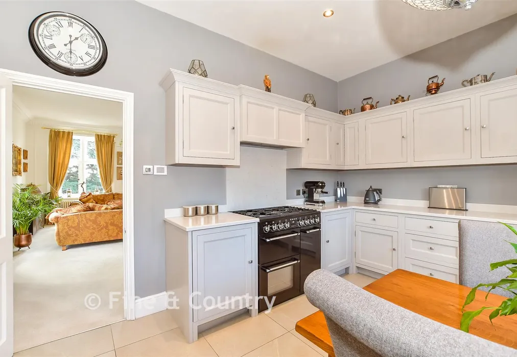 Kitchen/Breakfast Room - North Frith Park, Hadlow, Tonbridge, Kent - Wards of Kent