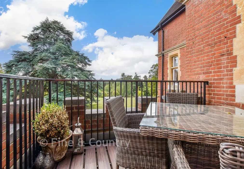 Balcony / Terrace - North Frith Park, Hadlow, Tonbridge, Kent - Wards of Kent