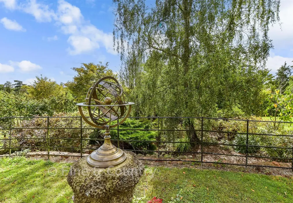 External Feature - North Frith Park, Hadlow, Tonbridge, Kent - Wards of Kent