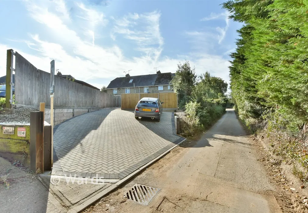Driveway/Parking - Poplar View, Boughton, Faversham, Kent - Wards of Kent