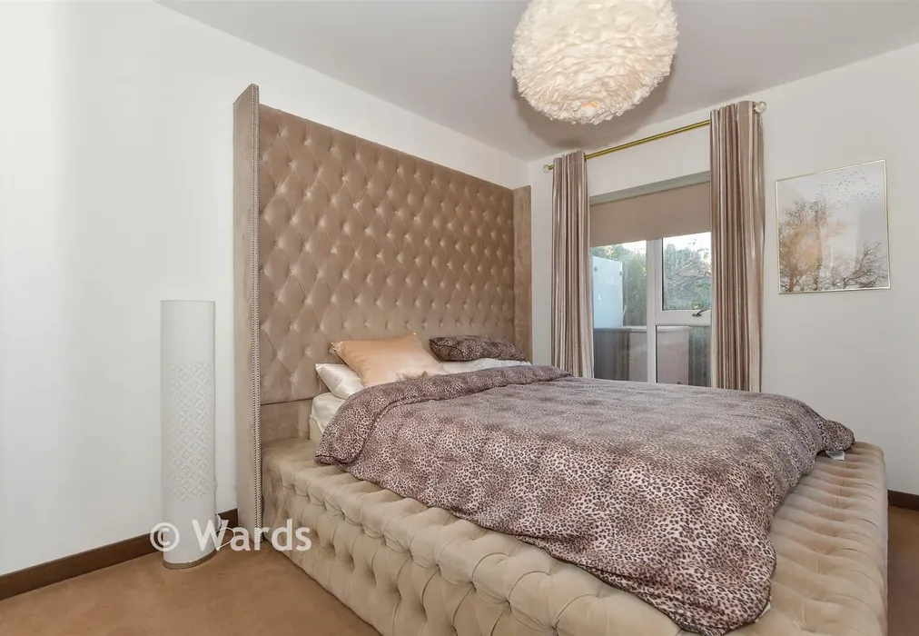 Bedroom 1 - Rosalind Drive, Maidstone, Kent - Wards of Kent