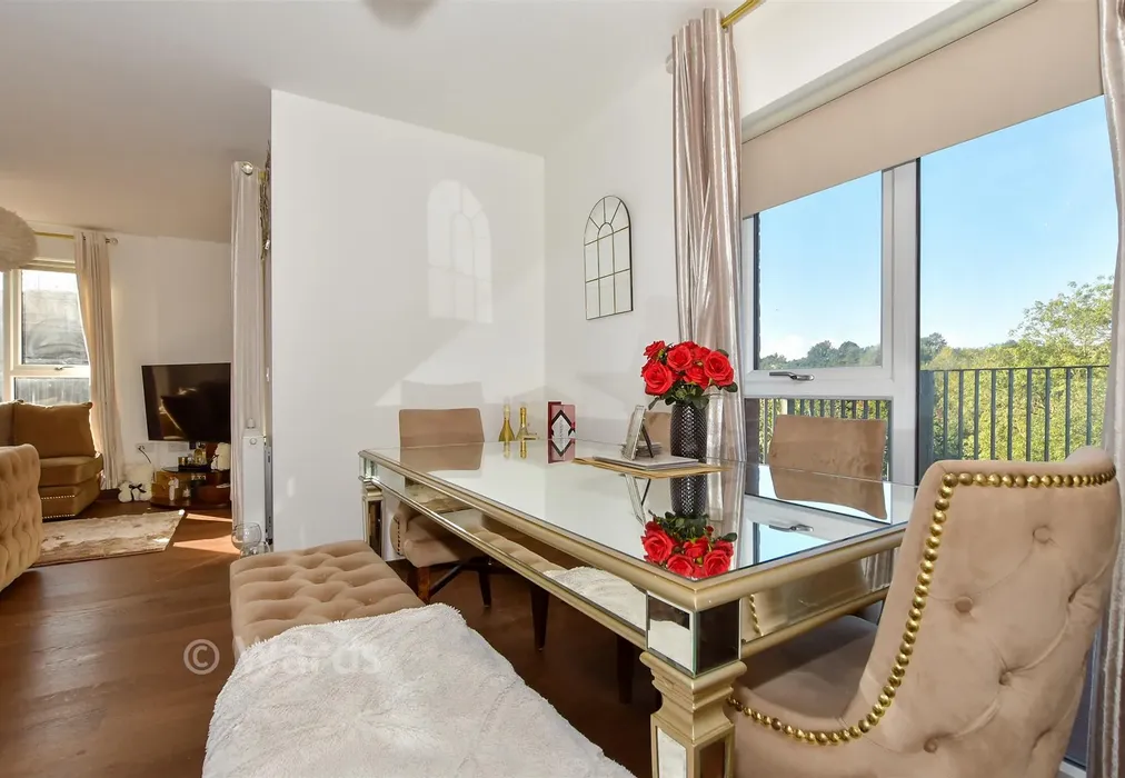 Lounge/Kitchen/ Diner - Rosalind Drive, Maidstone, Kent - Wards of Kent