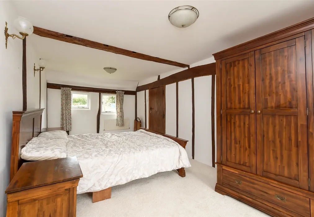 Bedroom 2 - Moats Lane, South Nutfield, Redhill, Surrey - Wards of Kent