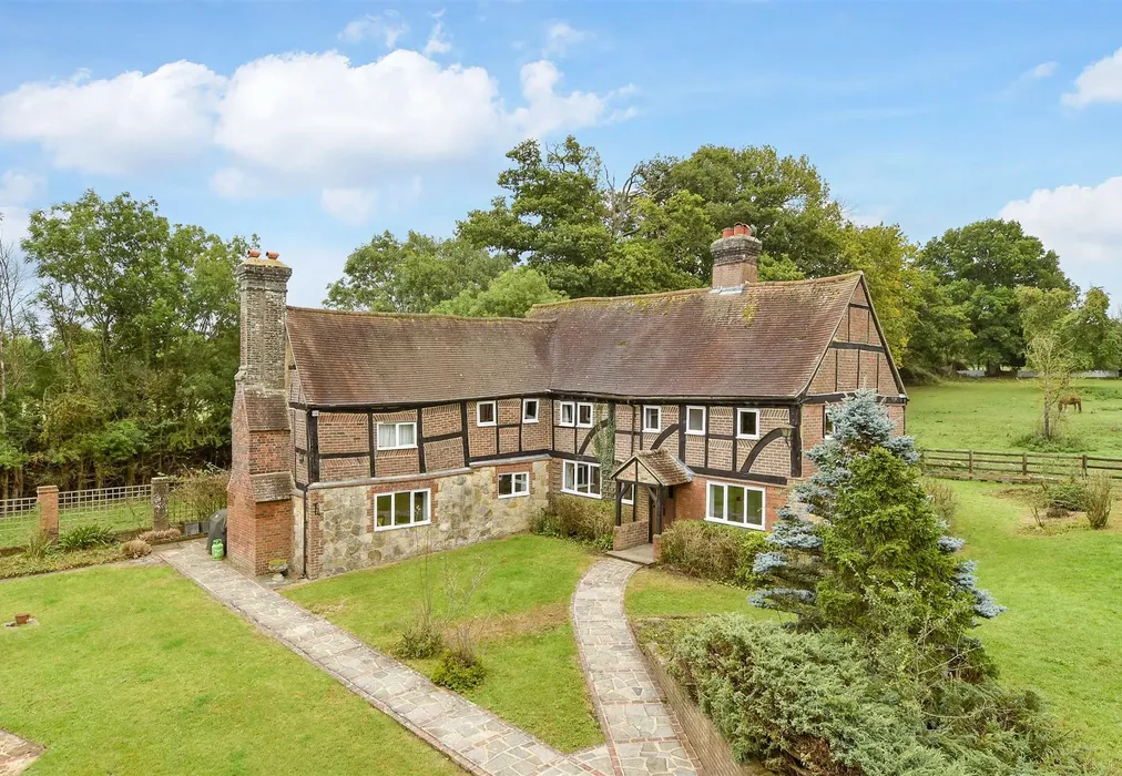 External (Web) - Moats Lane, South Nutfield, Redhill, Surrey - Wards of Kent