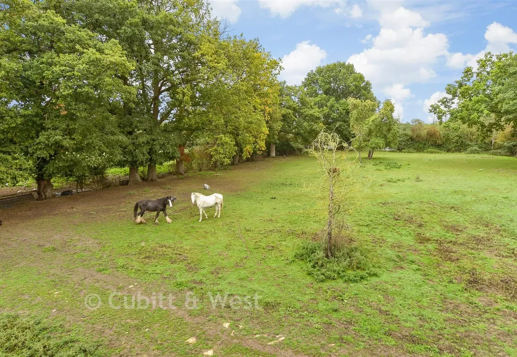 Surrounding Area - Moats Lane, South Nutfield, Redhill, Surrey - Wards of Kent