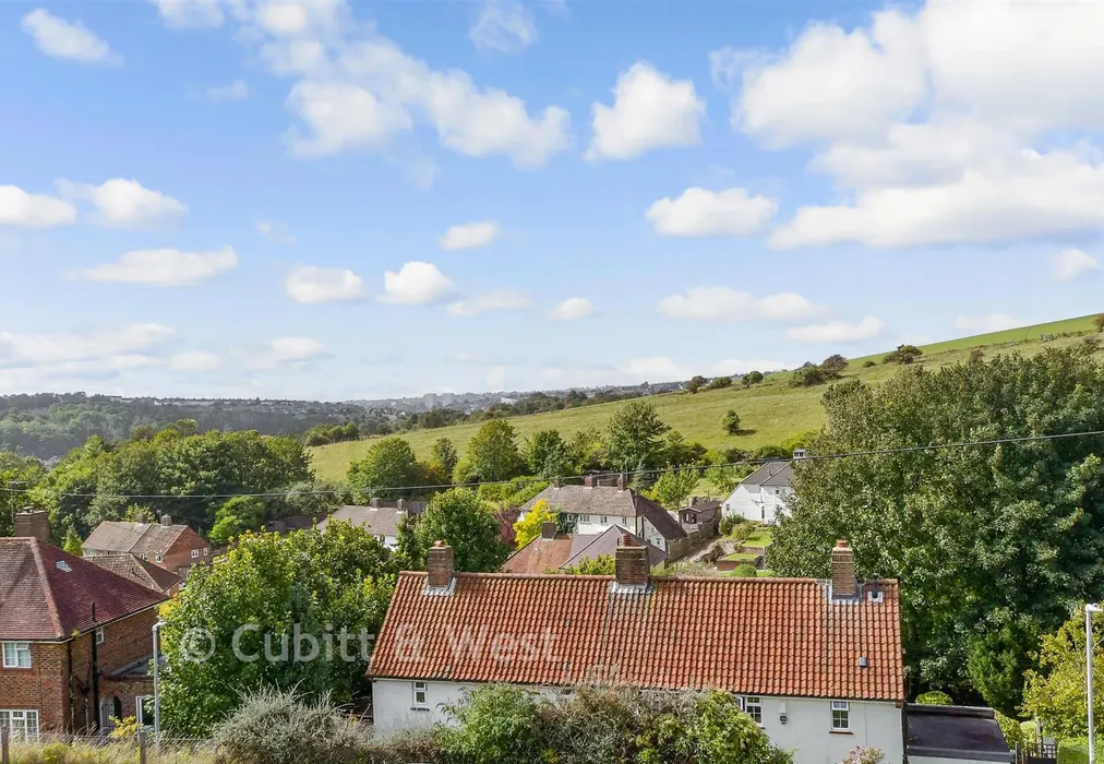 Views To Front - Norwich Drive, Brighton, East Sussex - Wards of Kent
