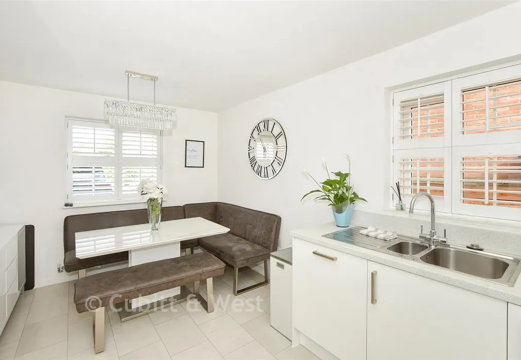 Kitchen/ Dining Room - Ledger Gardens, Reigate, Surrey - Wards of Kent
