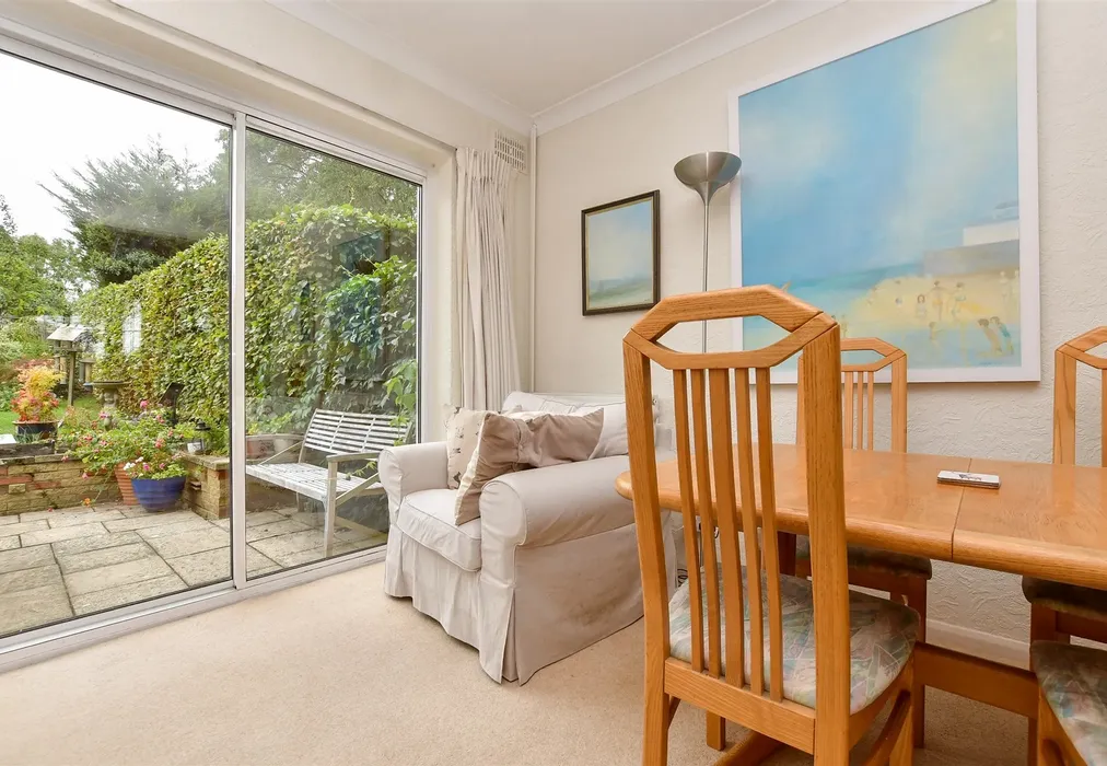 Dining Area - Cobham Road, Fetcham, Leatherhead, Surrey - Wards of Kent