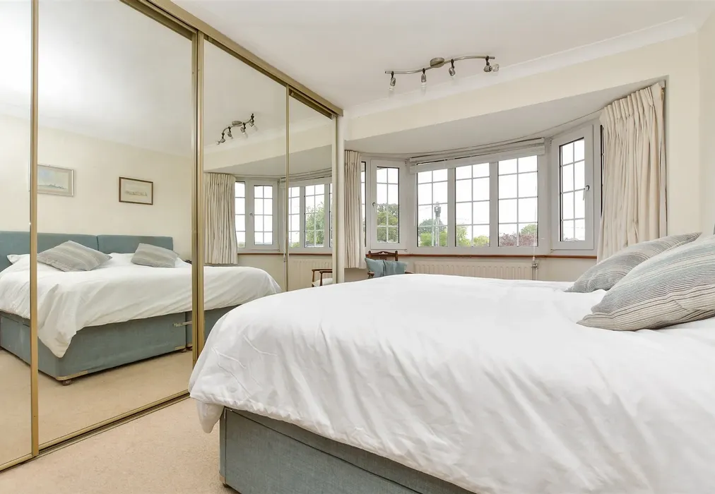 Bedroom 1 - Cobham Road, Fetcham, Leatherhead, Surrey - Wards of Kent