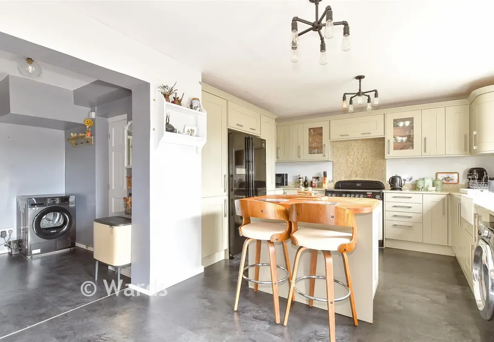Kitchen - Lynsted Close, Bexleyheath, Kent - Wards of Kent