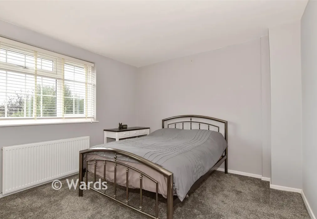 Bedroom 2 - Lynsted Close, Bexleyheath, Kent - Wards of Kent