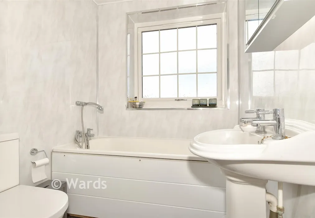 Bathroom - Lynsted Close, Bexleyheath, Kent - Wards of Kent