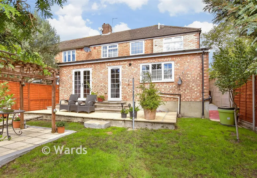 Rear Elevation - Lynsted Close, Bexleyheath, Kent - Wards of Kent