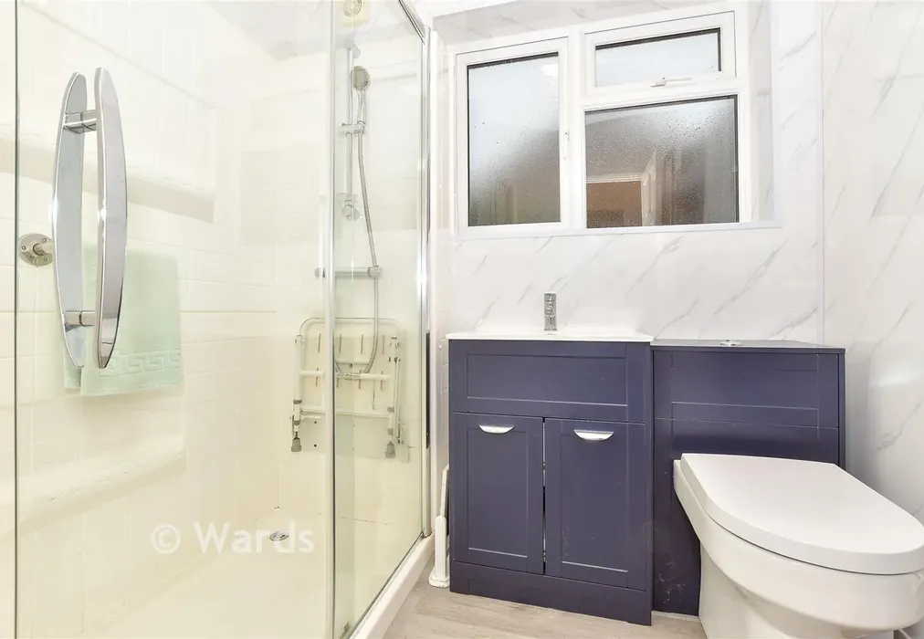 Shower Room - Craythorne Close, New Romney, Kent - Wards of Kent