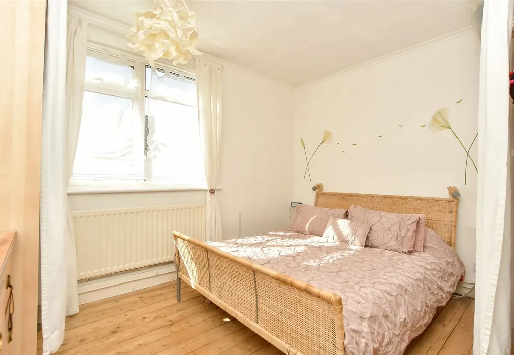 Bedroom 1 - Eva Road, Upper Gillingham, Kent - Wards of Kent
