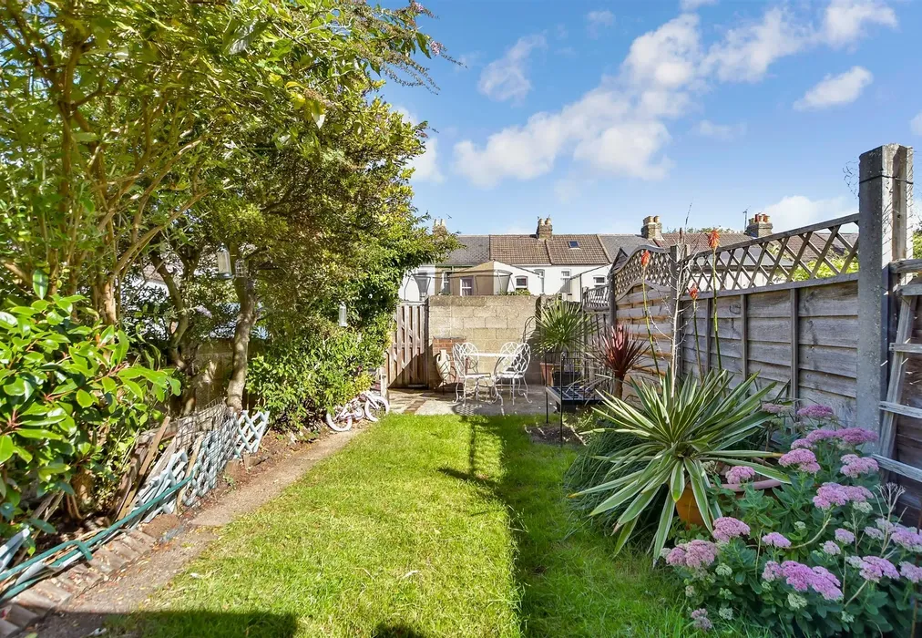 Rear Garden - Eva Road, Upper Gillingham, Kent - Wards of Kent