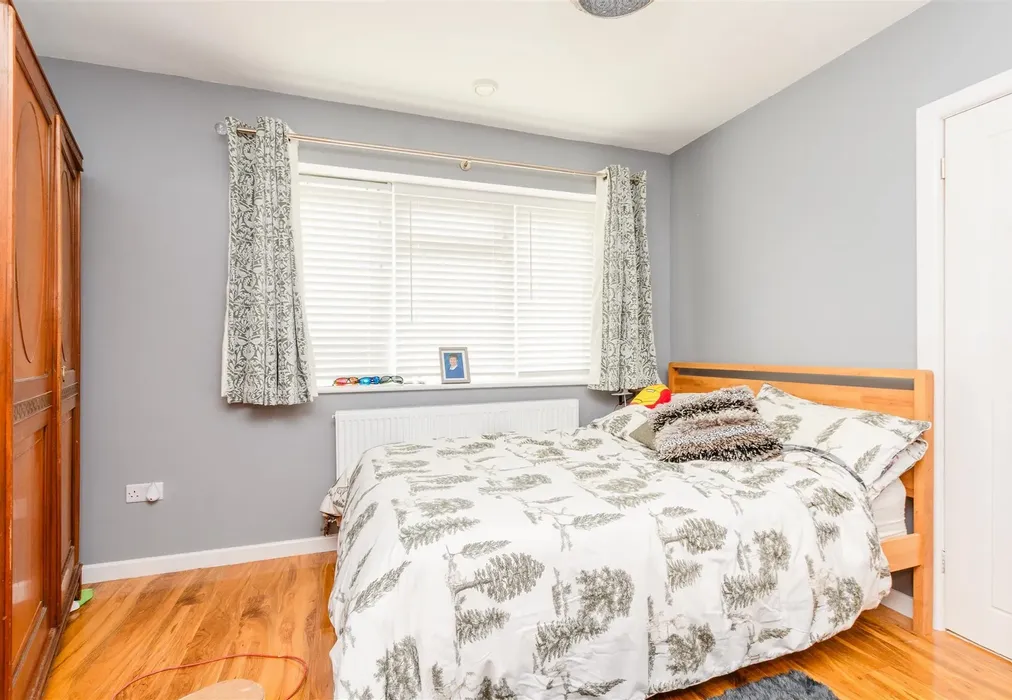 Bedroom 1 - Hever Avenue, West Kingsdown, Sevenoaks, Kent - Wards of Kent